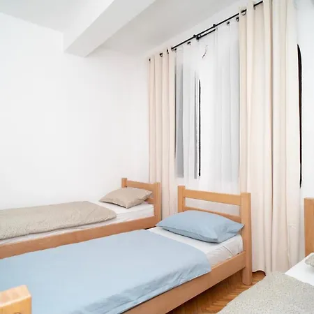 Apartment Liman And